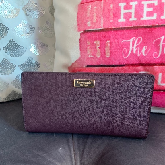 Kate Spade Wallet Laurel Way Stacy - Picture 1 of 3
